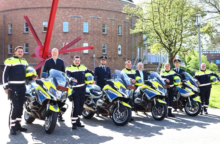 POL-VIE: Unterstützung auf zwei Rädern - Viersen hat wieder eine Motorrad-Staffel