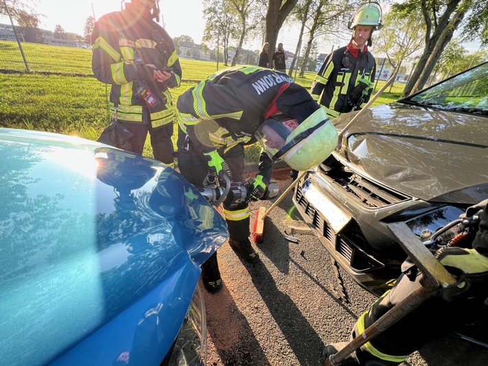 FW-BN: Mehrere Verletzte bei Verkehrsunfällen in Bonn