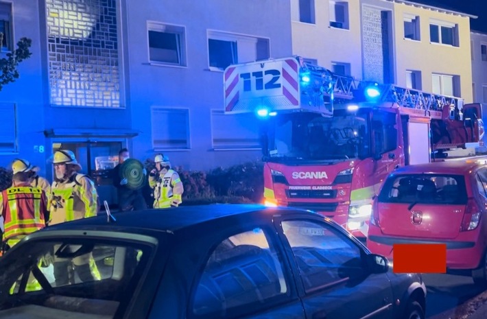 FW-GLA: Wohnungsbrand mit Menschenleben in Gefahr