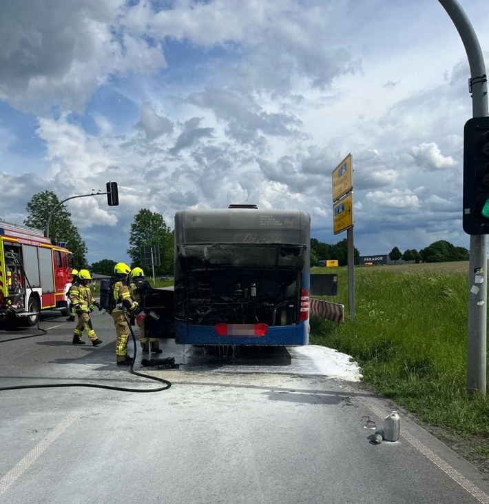 POL-COE: Coesfeld, B474/ Abschlussmeldung: Schulbus brennt