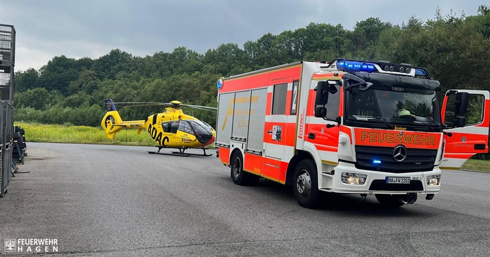 FW Hagen: Betriebsunfall mit verletzter Person, Rettungshubschrauber im Einsatz