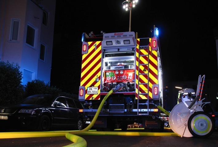 FW-BN: Kleinbrand in Keller eines Mehrfamilienhauses - Anwohner verhindert Brandausbreitung