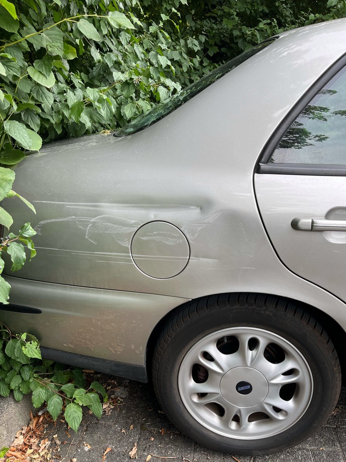 POL-SO: Verkehrsunfallflucht