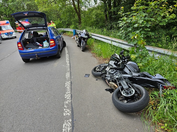 FW-EN: Tödlicher Verkehrsunfall auf Prioreier Straße