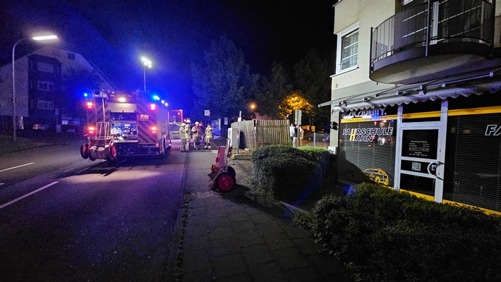 FW Burscheid: Essen auf Herd sorgt für Einsatz - Rauchmelder schlägt Alarm