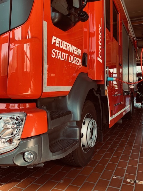 FW Düren: Kellerbrand in Mehrfamilienhaus der Nordstadt